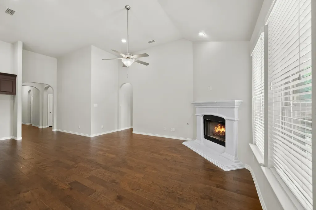1012 Lake Sierra Way Little Elm TX 75068
