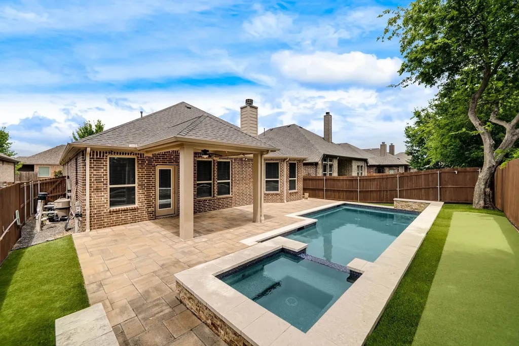 1012 Lake Sierra Way Little Elm TX 75068