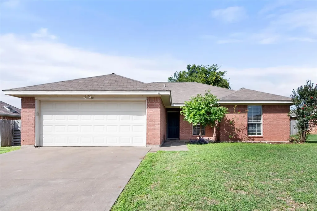 330 Schumacher Drive Burleson TX 76028