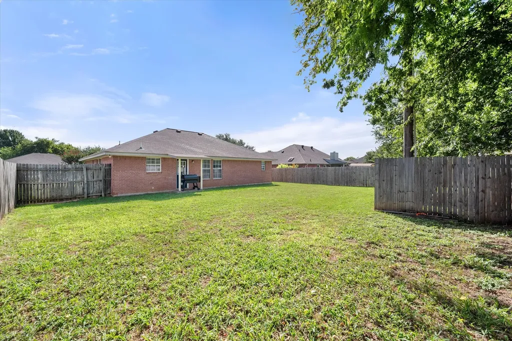330 Schumacher Drive Burleson TX 76028