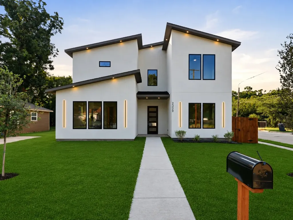 2329 Stoneman Street Dallas TX 75215