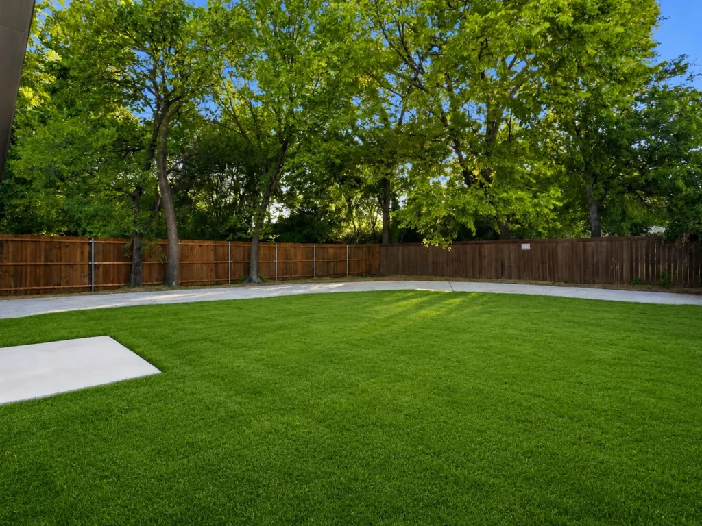 2329 Stoneman Street Dallas TX 75215
