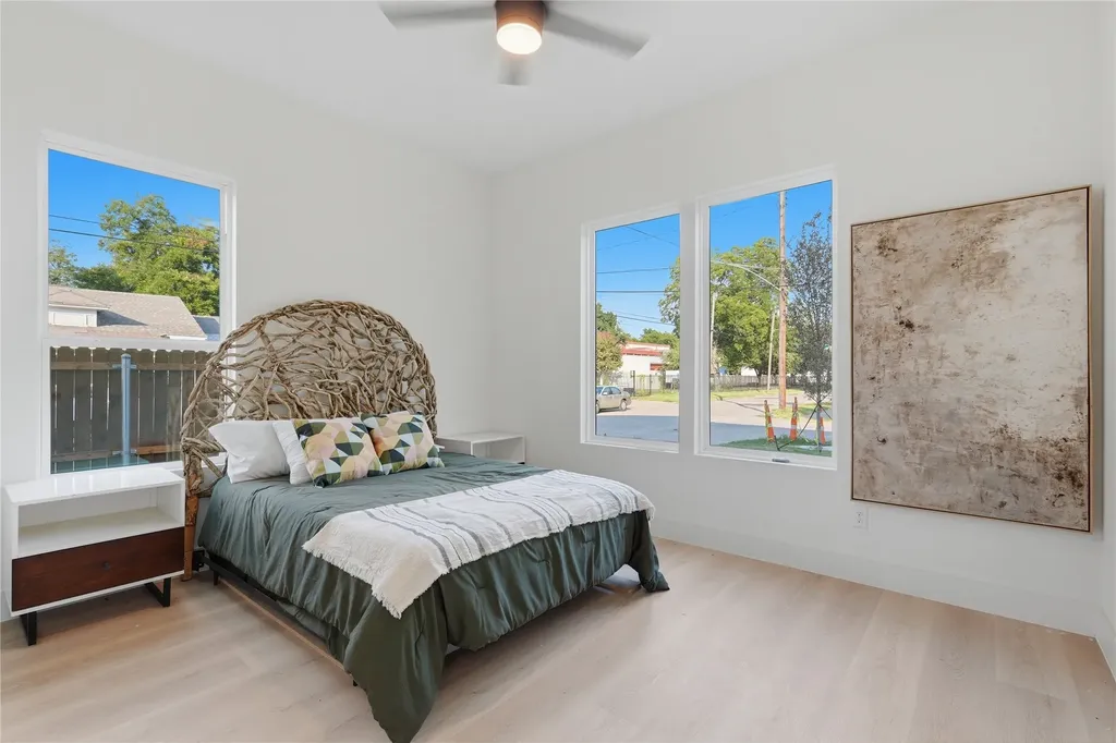 2329 Stoneman Street Dallas TX 75215