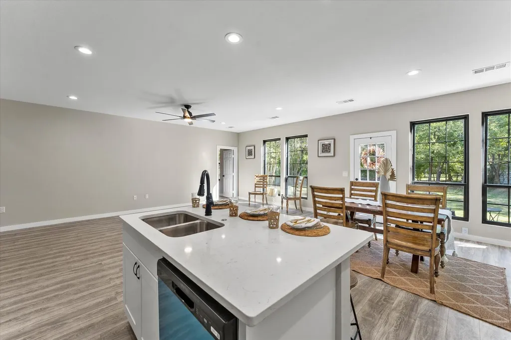 3907 Simonds Street Greenville TX 75401