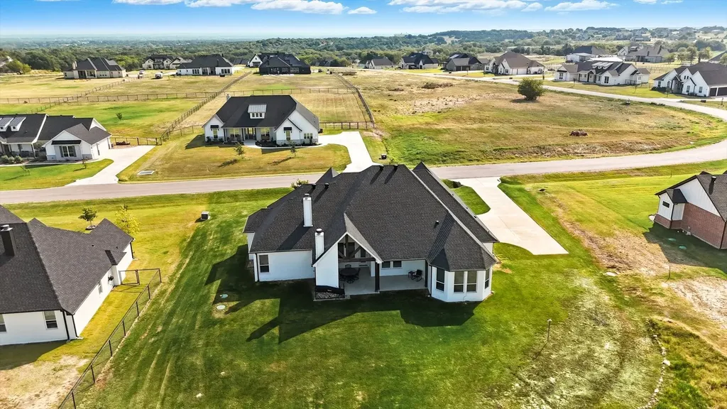 459 Red Bird Drive Springtown TX 76082