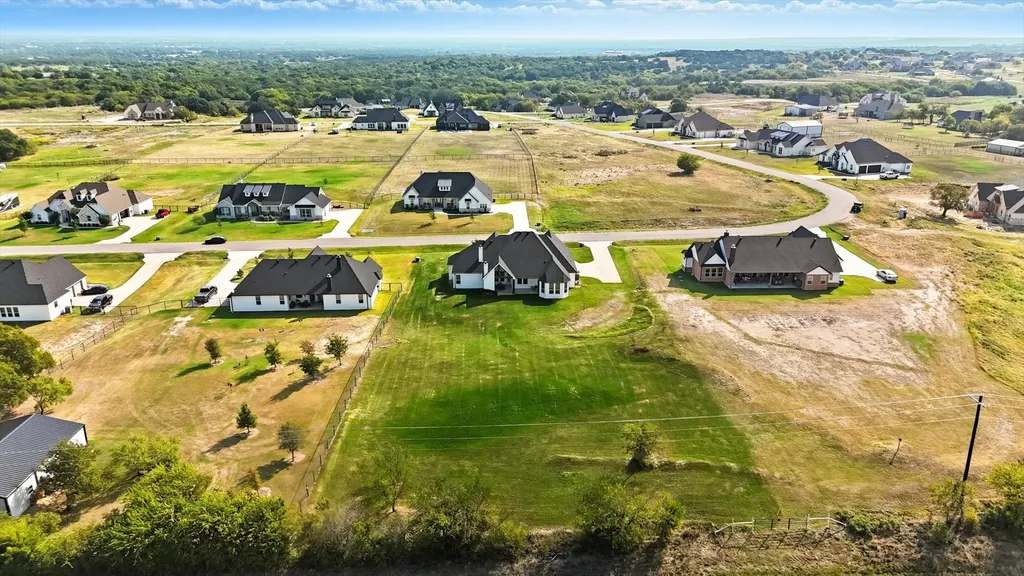 459 Red Bird Drive Springtown TX 76082