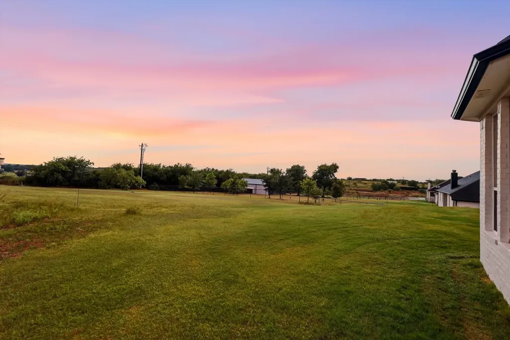 459 Red Bird Drive Springtown TX 76082