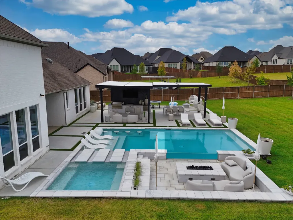 2028 Waterleaf Road Haslet TX 76052