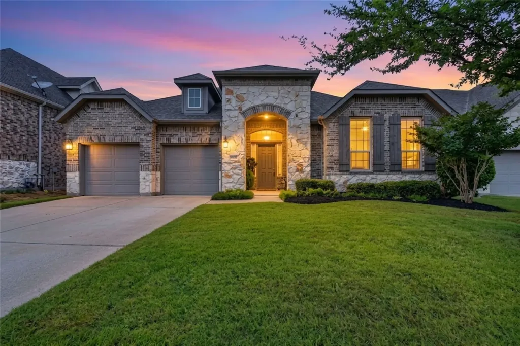 713 Rous Falls Drive Mckinney TX 75071