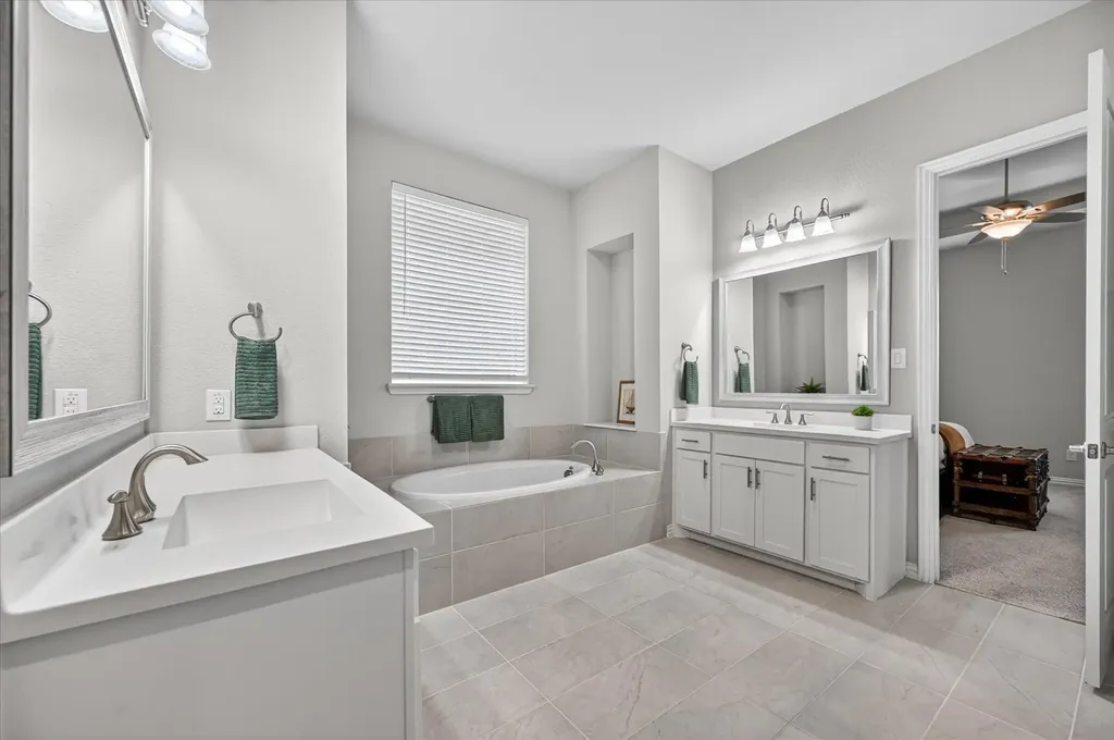 713 Rous Falls Drive Mckinney TX 75071