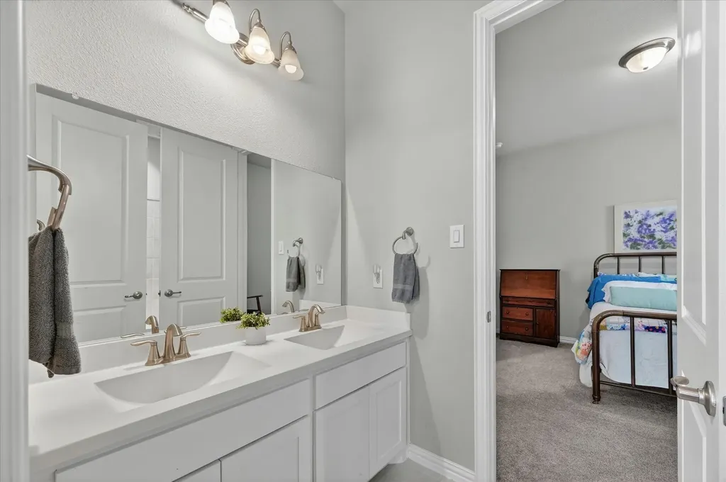 713 Rous Falls Drive Mckinney TX 75071