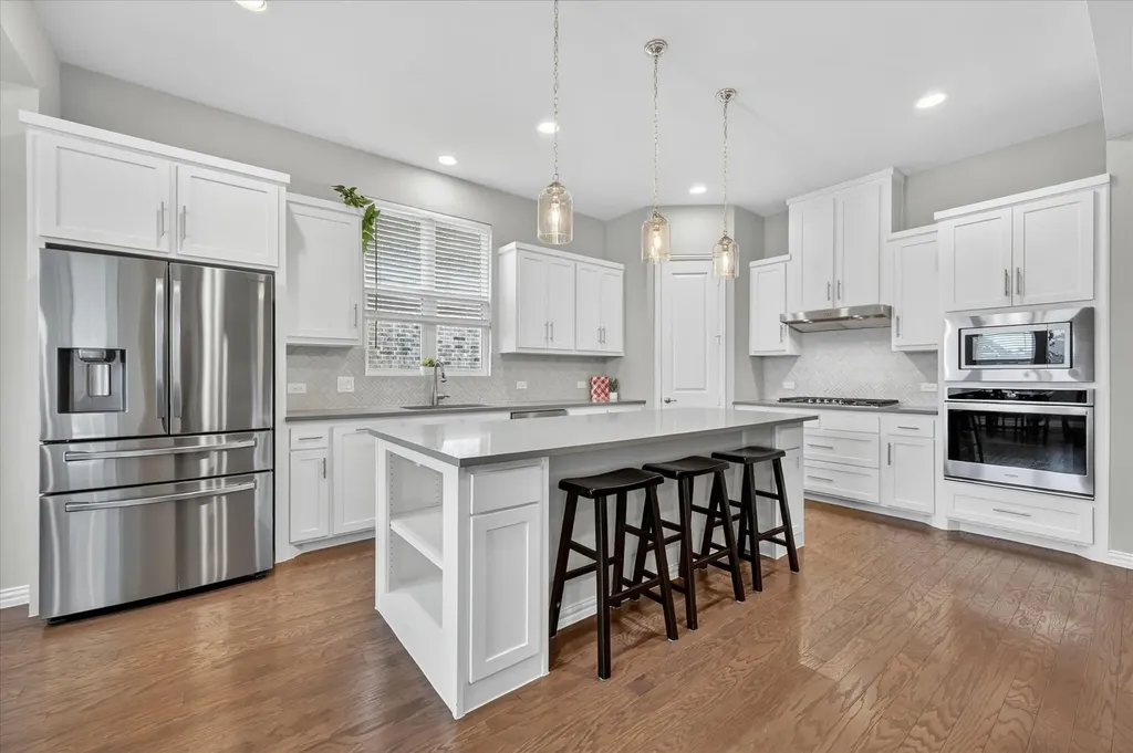 713 Rous Falls Drive Mckinney TX 75071