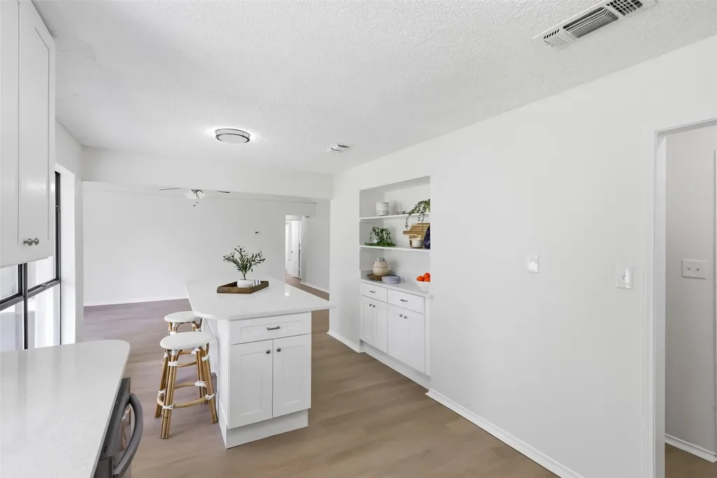 6461 Westridge Drive Watauga TX 76148