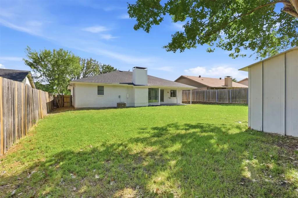 6461 Westridge Drive Watauga TX 76148