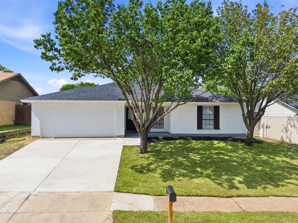 6461 Westridge Drive Watauga TX 76148