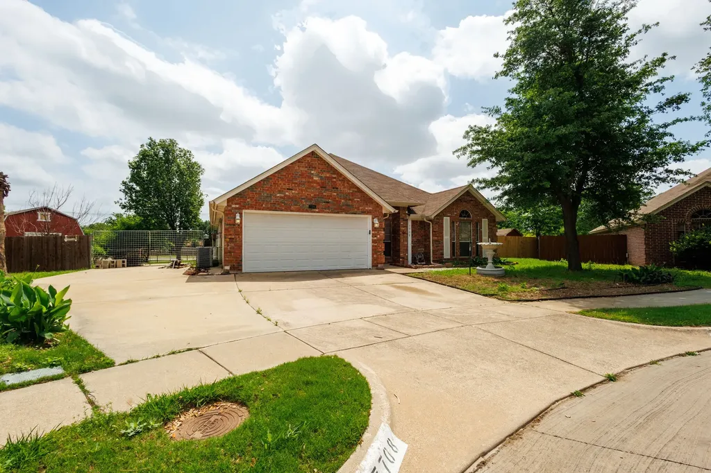 7708 Chandler Court North Richland Hills TX 76182