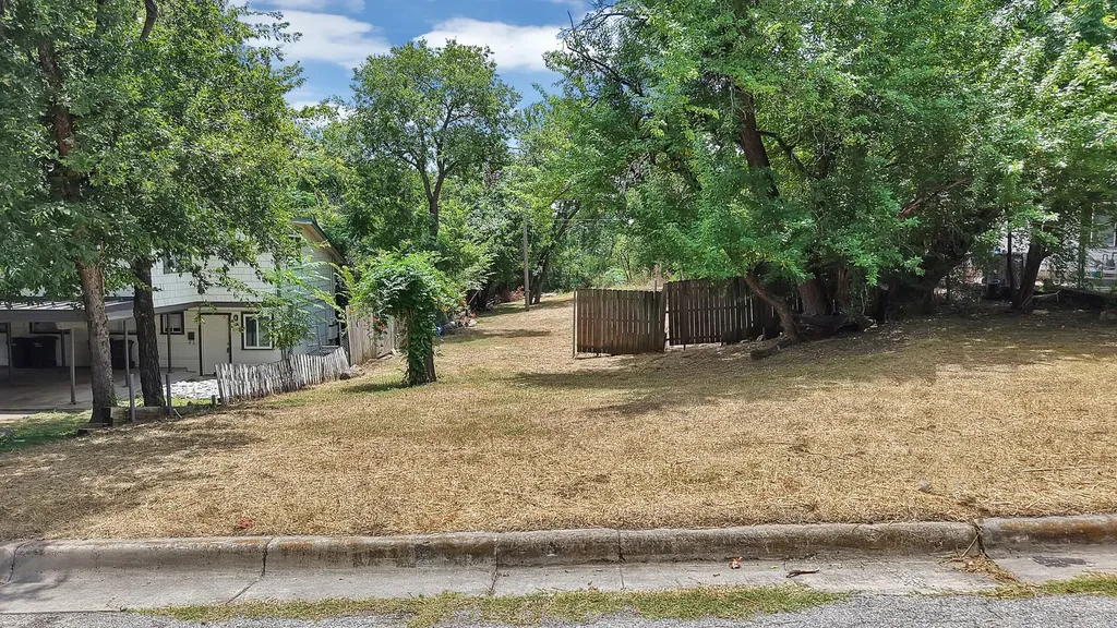 5307 Lovell Avenue Fort Worth TX 76107