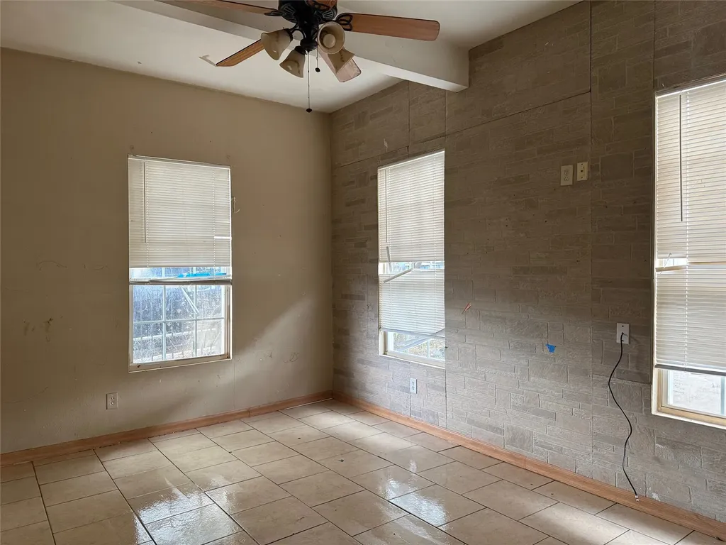 3300 N Pecan Street Fort Worth TX 76106