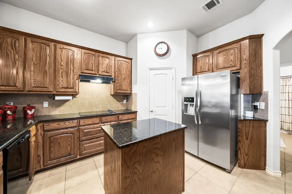2933 Dog Leg Trail Mckinney TX 75069