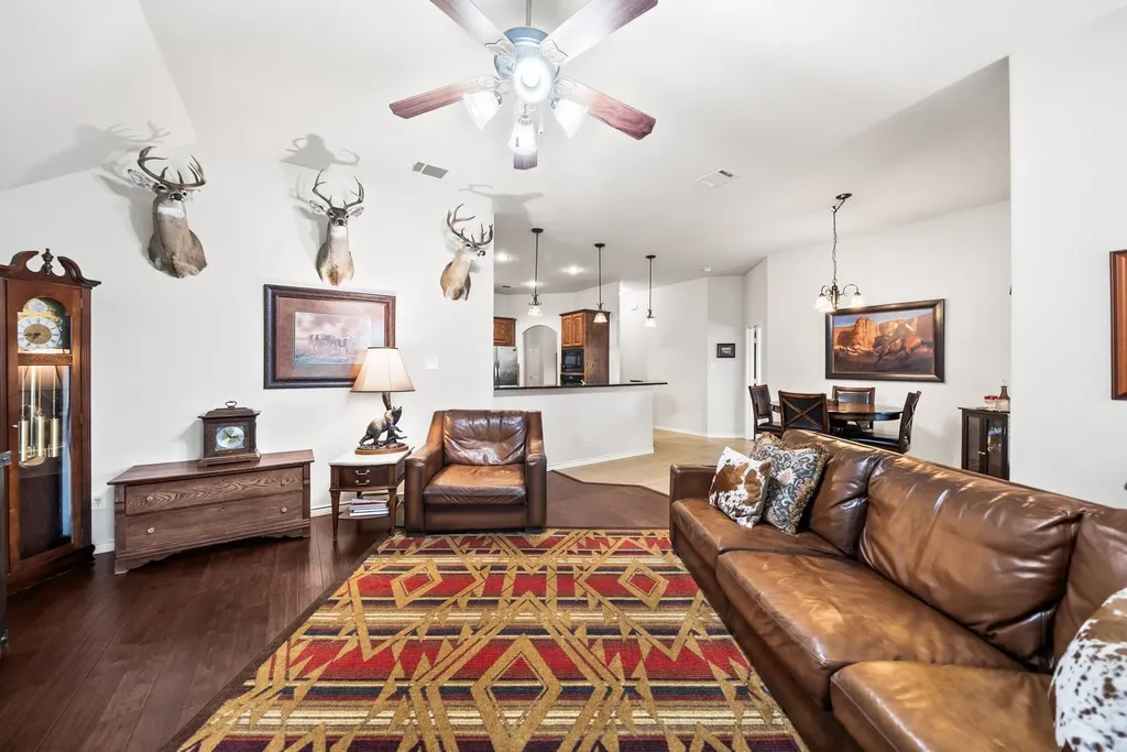 2933 Dog Leg Trail Mckinney TX 75069