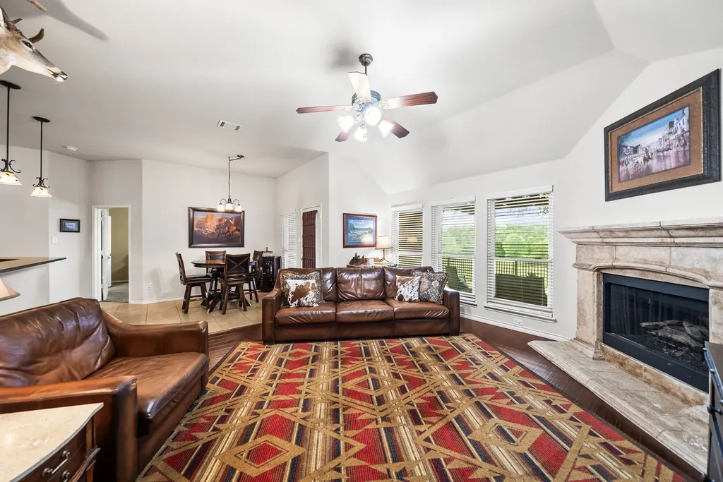 2933 Dog Leg Trail Mckinney TX 75069