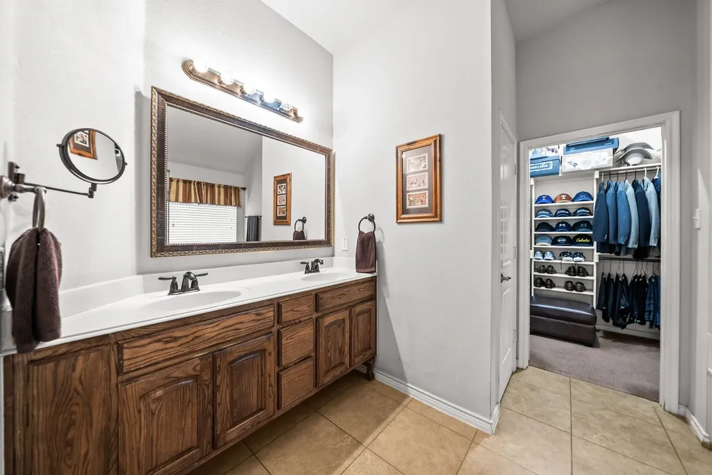 2933 Dog Leg Trail Mckinney TX 75069