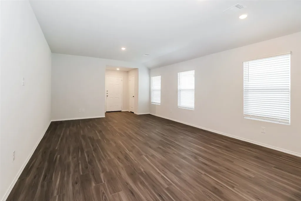 500 Woodhouse Way Everman TX 76140