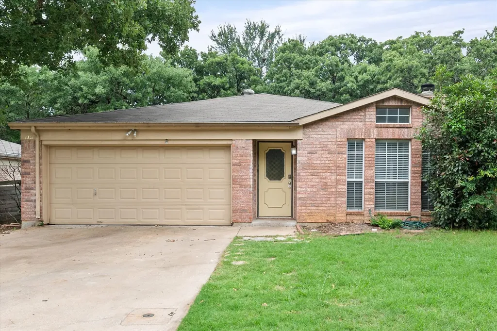 1217 Hidden Creek Drive Mansfield TX 76063