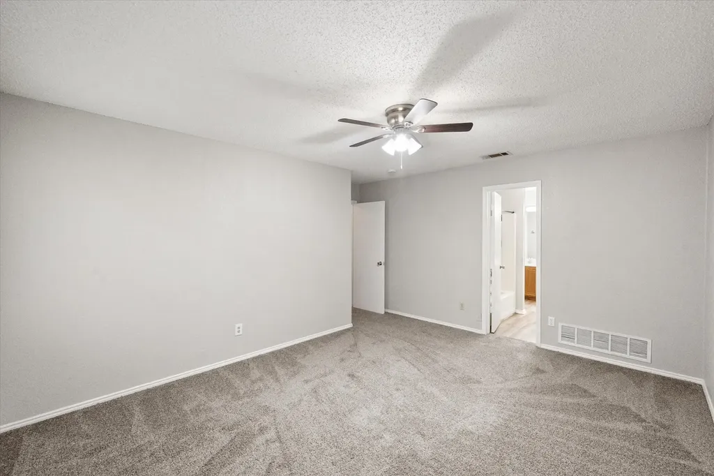 1217 Hidden Creek Drive Mansfield TX 76063