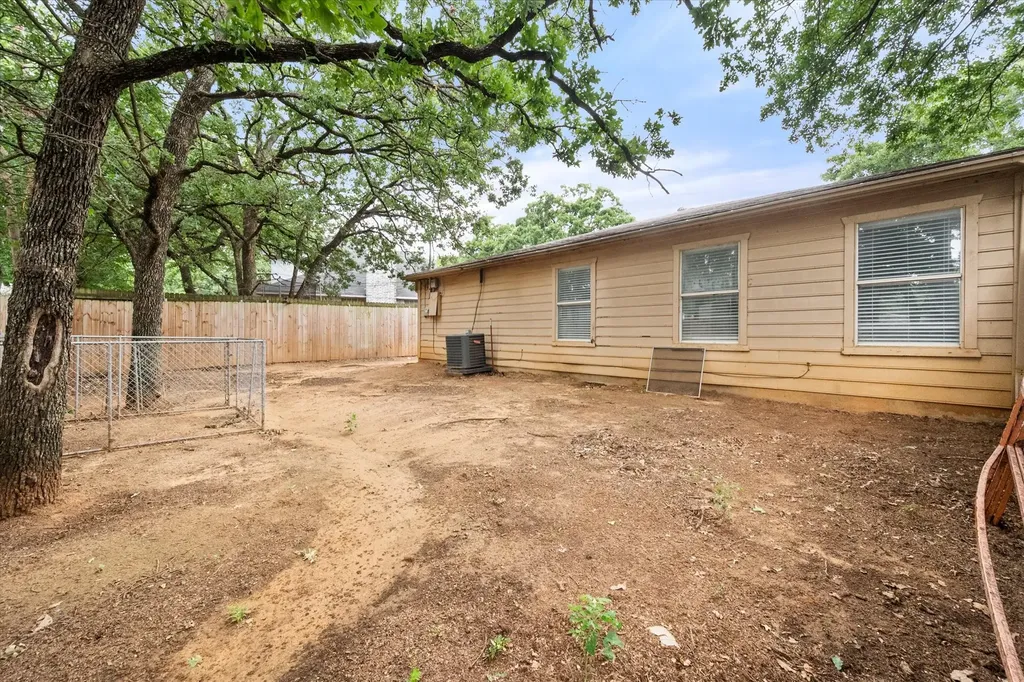 1217 Hidden Creek Drive Mansfield TX 76063