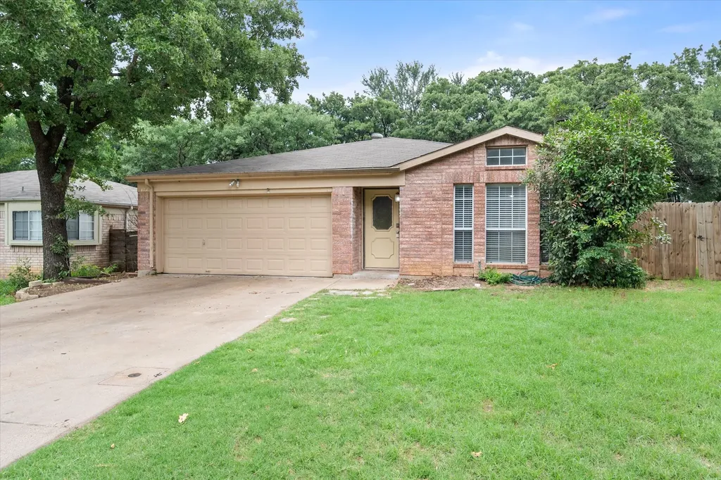 1217 Hidden Creek Drive Mansfield TX 76063