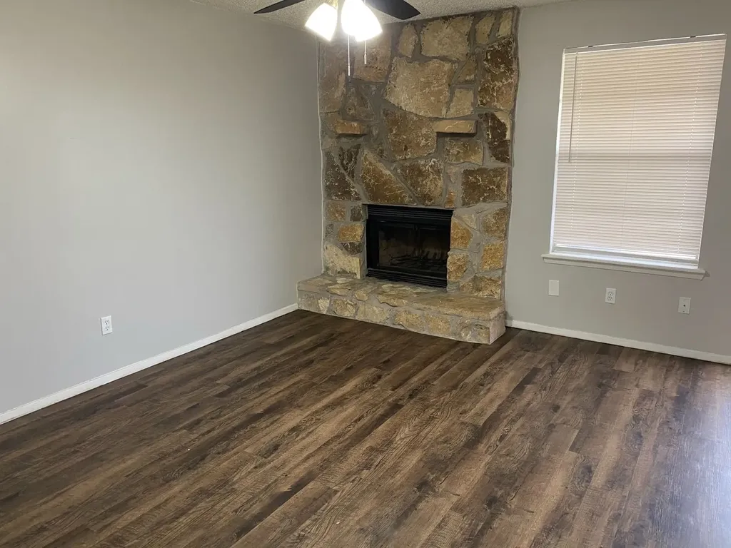 1604 Sun Valley Drive Cleburne TX 76033