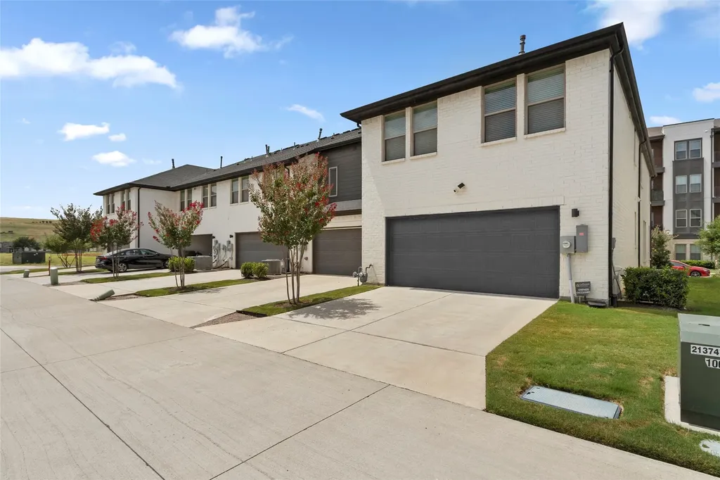 806 Trace Hawk Lane Arlington TX 76005