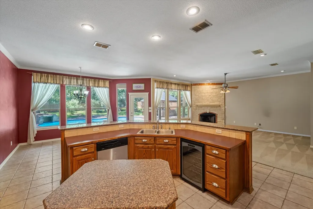 690 County Road 2310 Mineola TX 75773