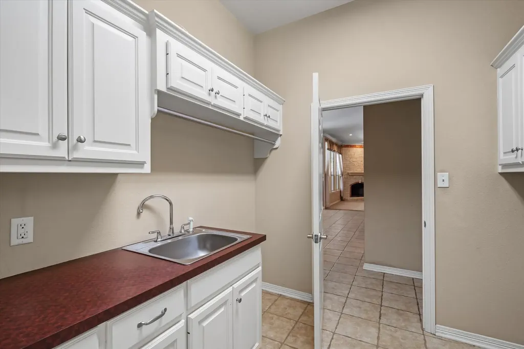 690 County Road 2310 Mineola TX 75773