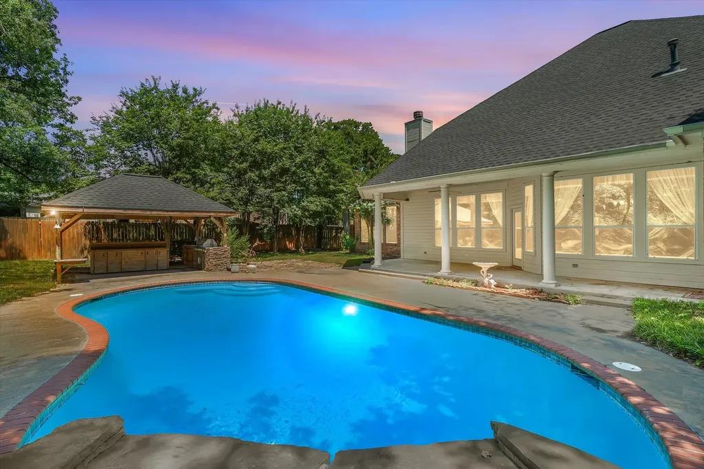690 County Road 2310 Mineola TX 75773