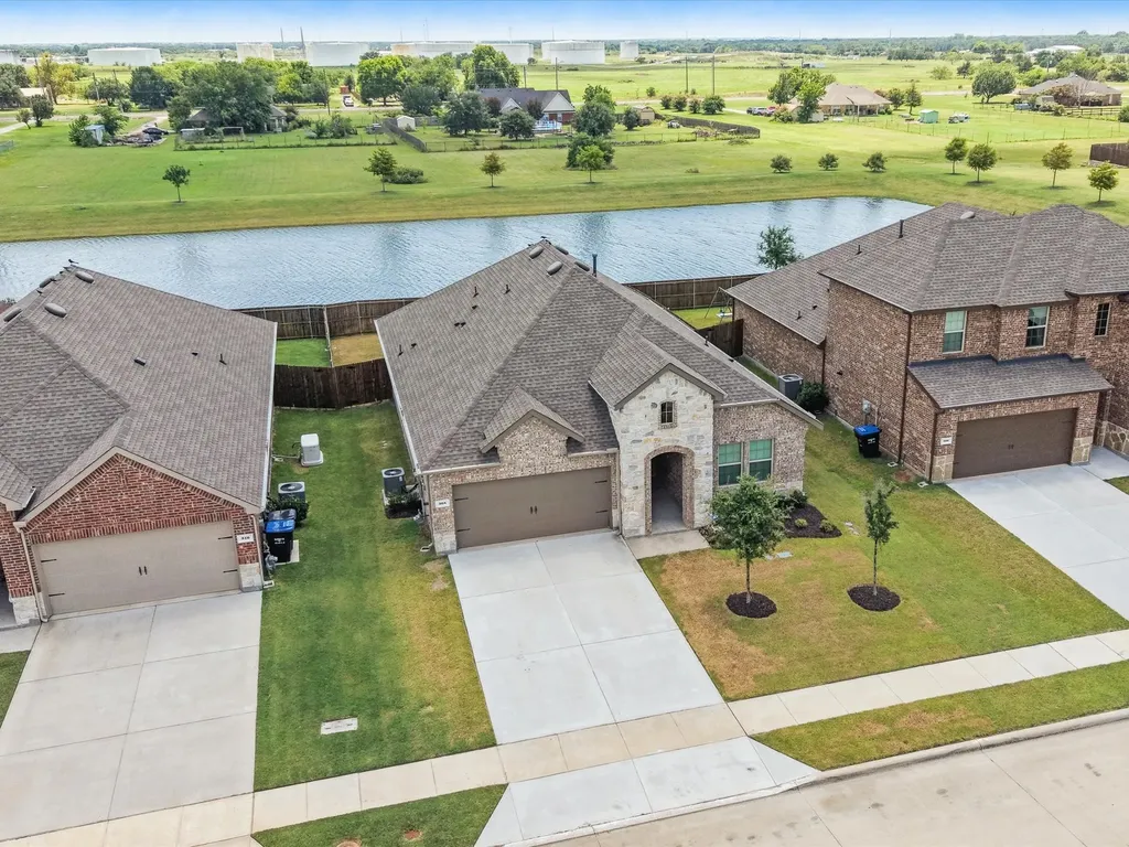 308 Bailey Way Caddo Mills TX 75135