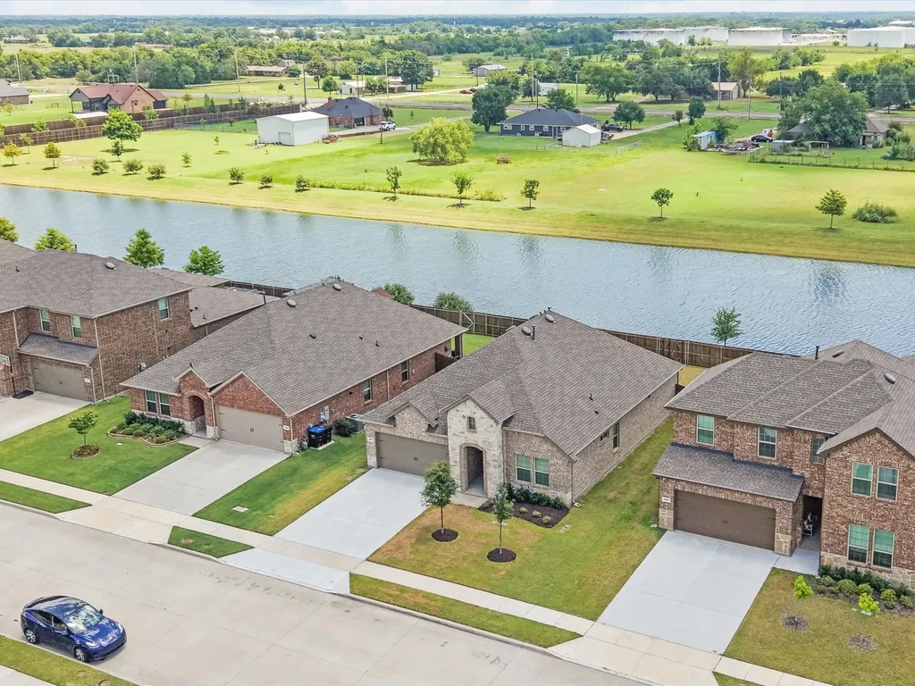308 Bailey Way Caddo Mills TX 75135