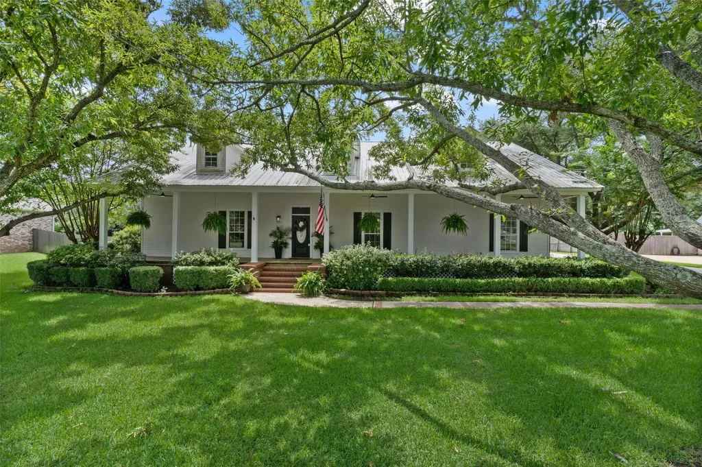 340 Hunters Hollow Bossier City LA 71111