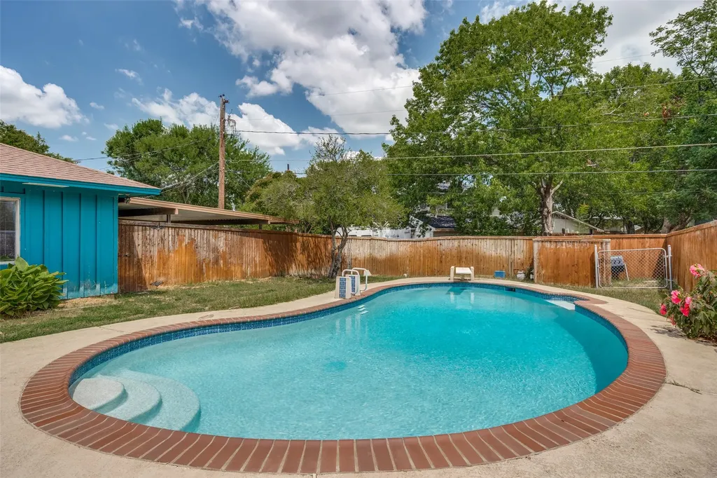 530 Parkview Lane Richardson TX 75080