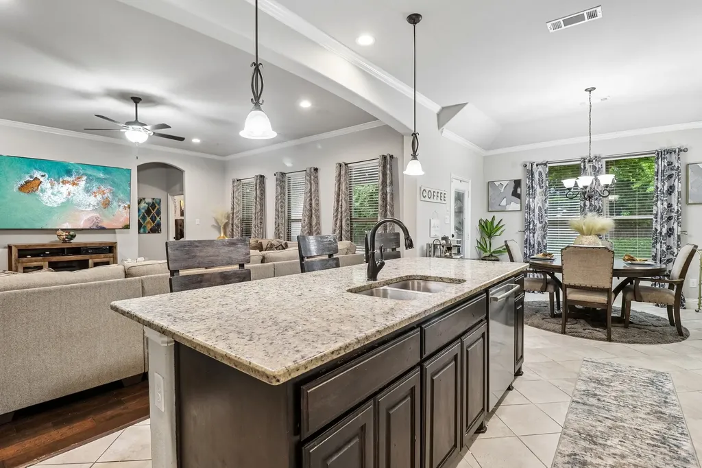 217 Wisteria Way Red Oak TX 75154