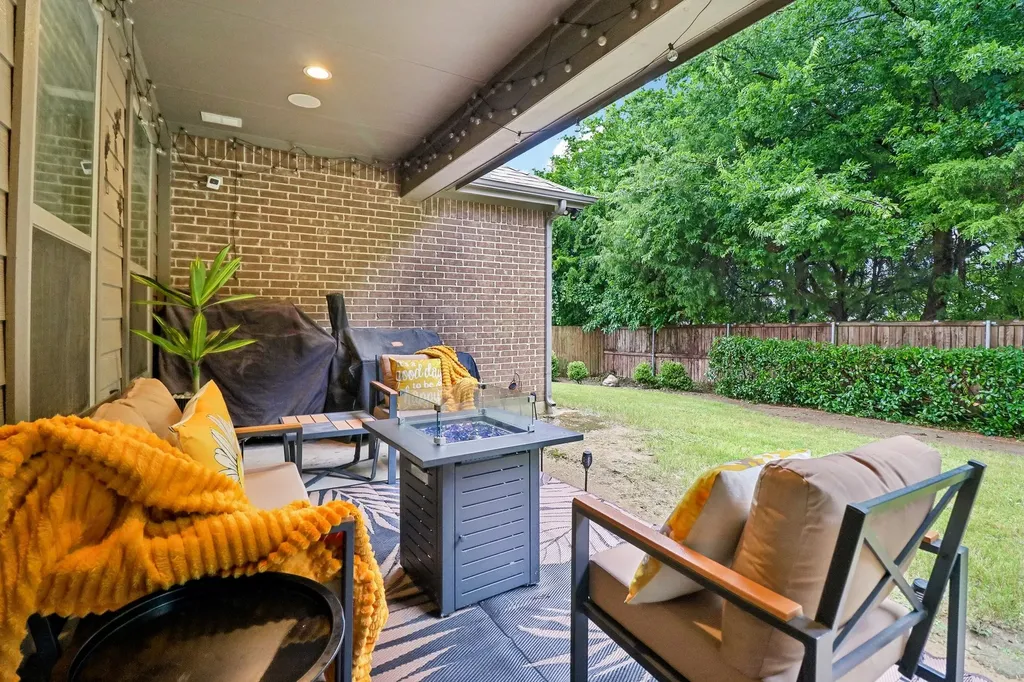 217 Wisteria Way Red Oak TX 75154