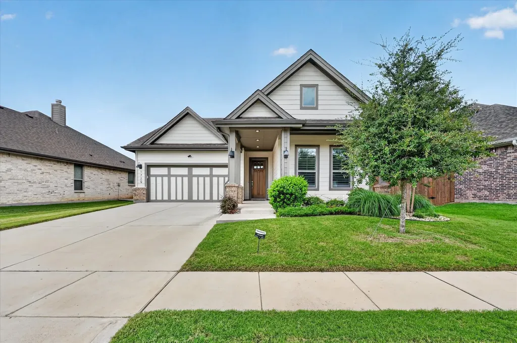 1729 River Bend Road Burleson TX 76028
