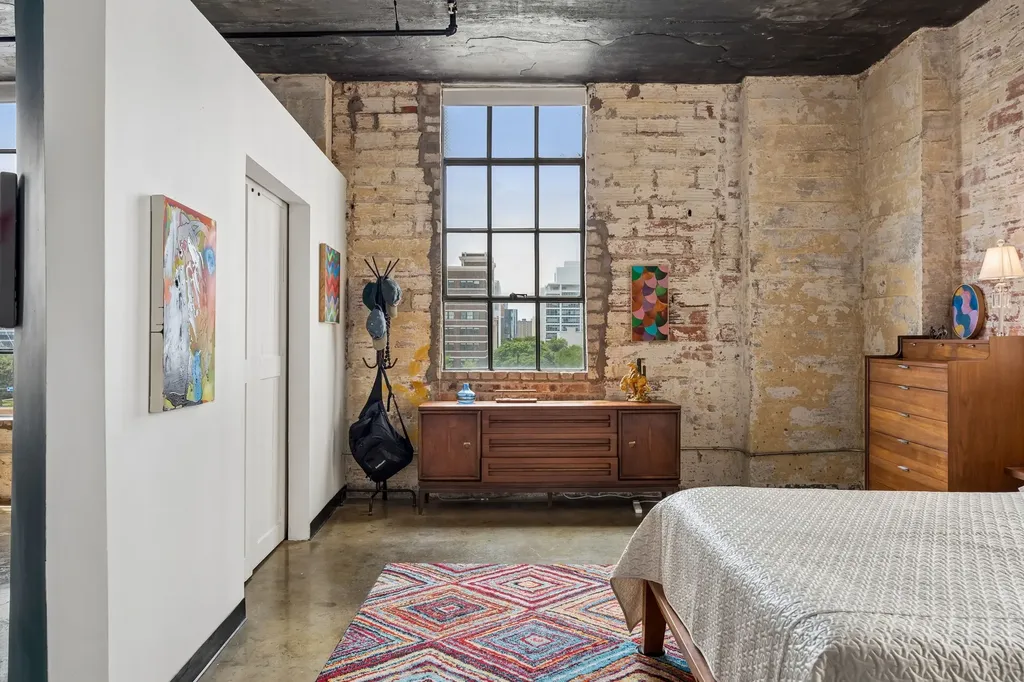 1122 Jackson Street Dallas TX 75202