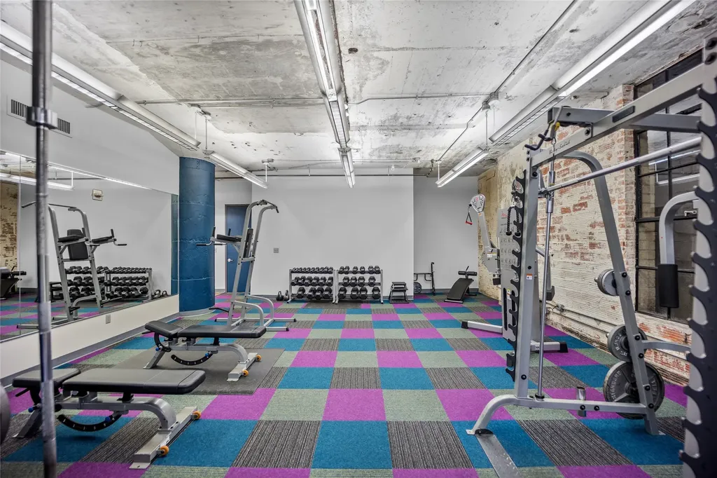 1122 Jackson Street Dallas TX 75202