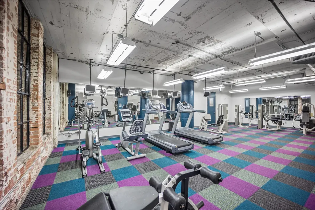 1122 Jackson Street Dallas TX 75202
