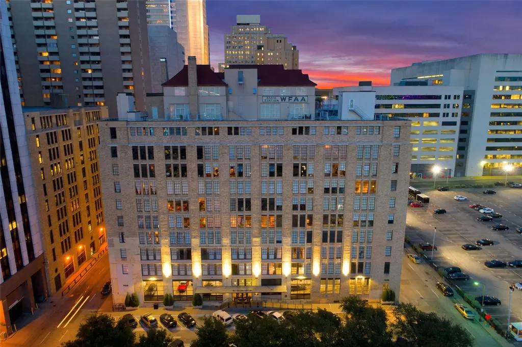 1122 Jackson Street Dallas TX 75202