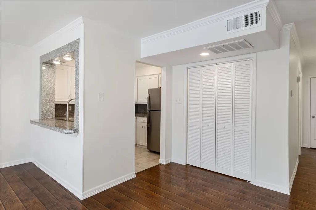 5881 Preston View Boulevard Dallas TX 75240