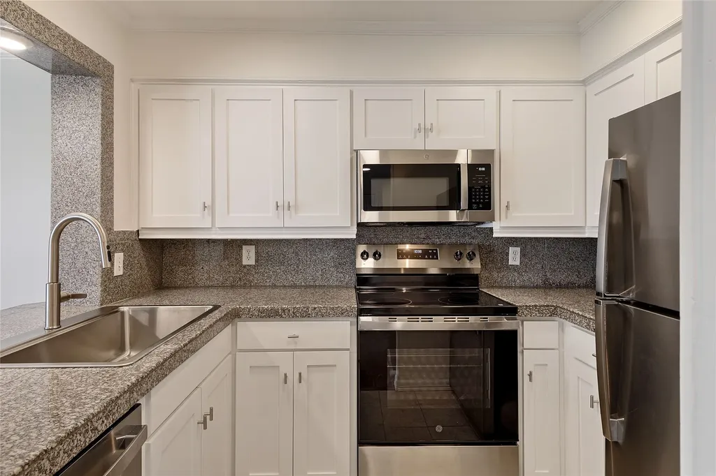 5881 Preston View Boulevard Dallas TX 75240