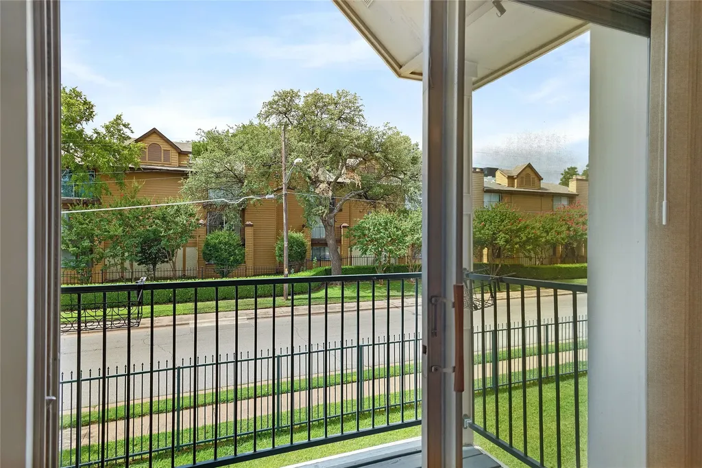 5881 Preston View Boulevard Dallas TX 75240